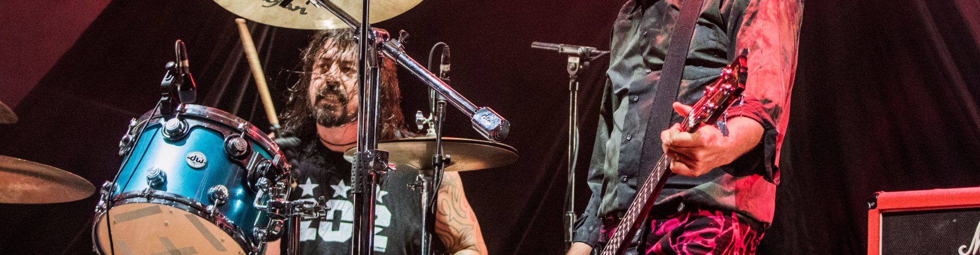 KRIST NOVOSELIC FAIT REVIVRE NIRVANA