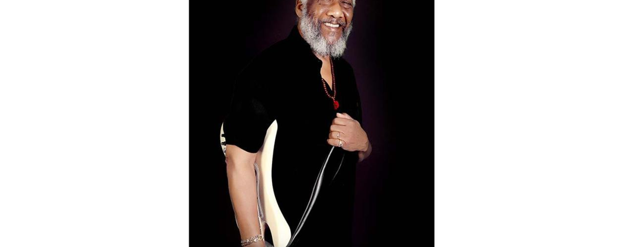 CHUCK RAINEY PASSE CHEZ GR