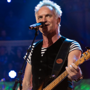 STING CÈDE SON CATALOGUE À UNIVERSAL